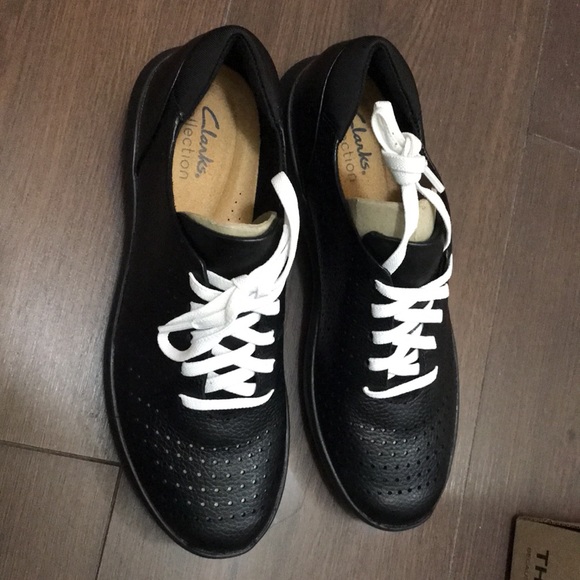 New Clarks black leather oxfords for woman - Picture 3 of 8